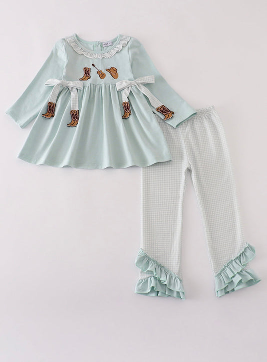 Boots Ruffle Set